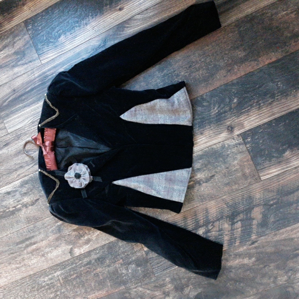 UPCYCLED vintage velvet blazer